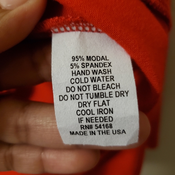 Elliot Lauren Tiered V Neck Top Size Medium - Picture 2 of 5